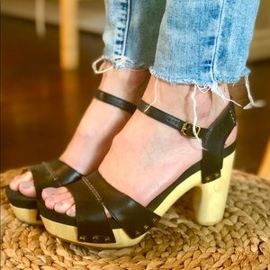 Flogg wooden clog sandals 7.5